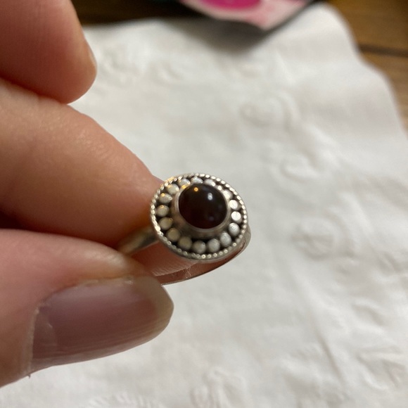 Onyx Sterling Silver ring size 6 - Picture 2 of 4